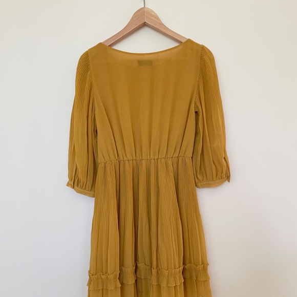 Golden Pleated Topshop Dress - Picture 2 of 3